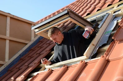 Pose de fenêtres de toit Velux à Étalondes